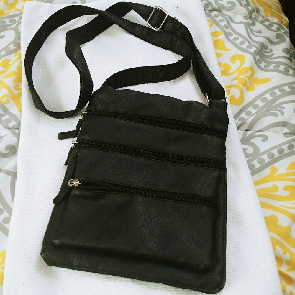 Faux Leather Black crossbody purse - Picture 1 of 5